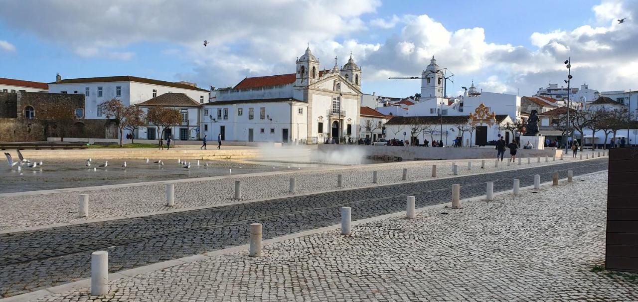 Casa Felicidade Lagos Exterior photo